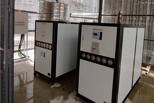 PLC控溫系統(tǒng)在模溫機(jī)中的應(yīng)用優(yōu)勢