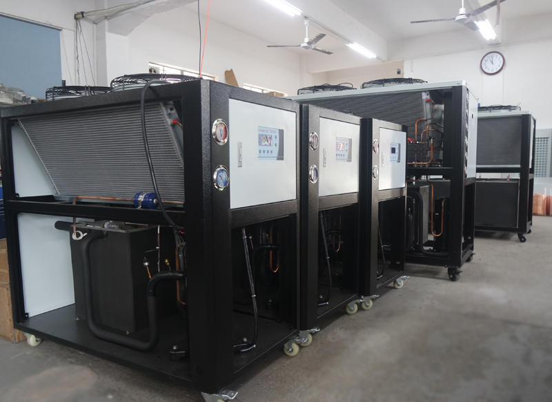 模溫機(jī)選擇型號考慮哪幾個(gè)方面?